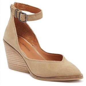 Lucky Brand Stephi Pointed Toe Tan Suede Wedge Pumps